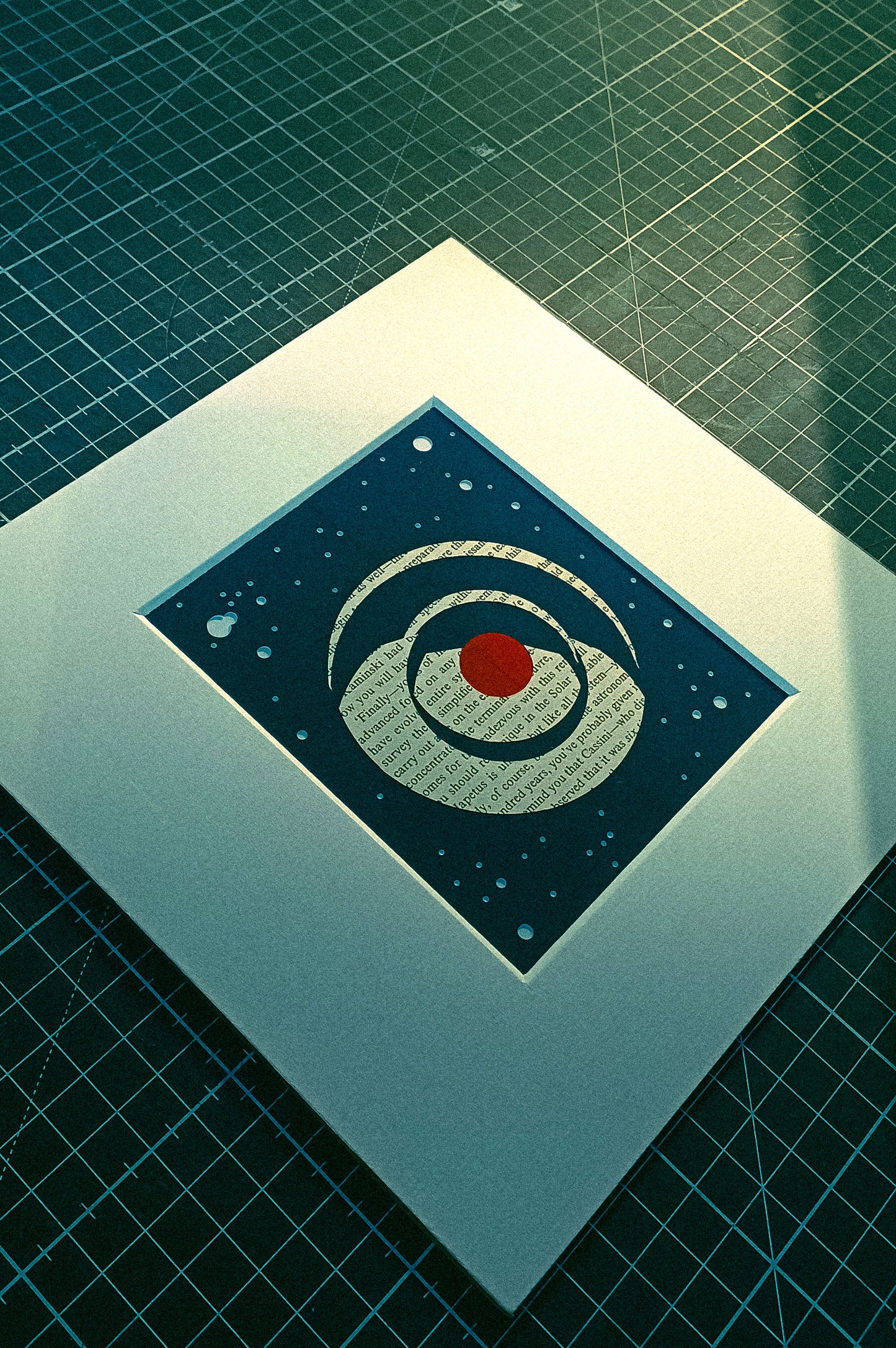 2001 Space Odyssey// EYE of HAL Little Papercut
